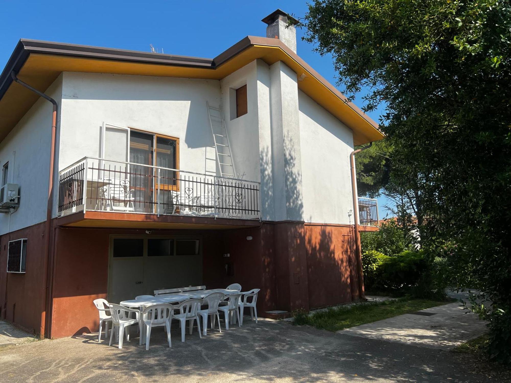 Villa Egles - Villa Con Giardino A Lignano Sabbiadoro Exteriör bild